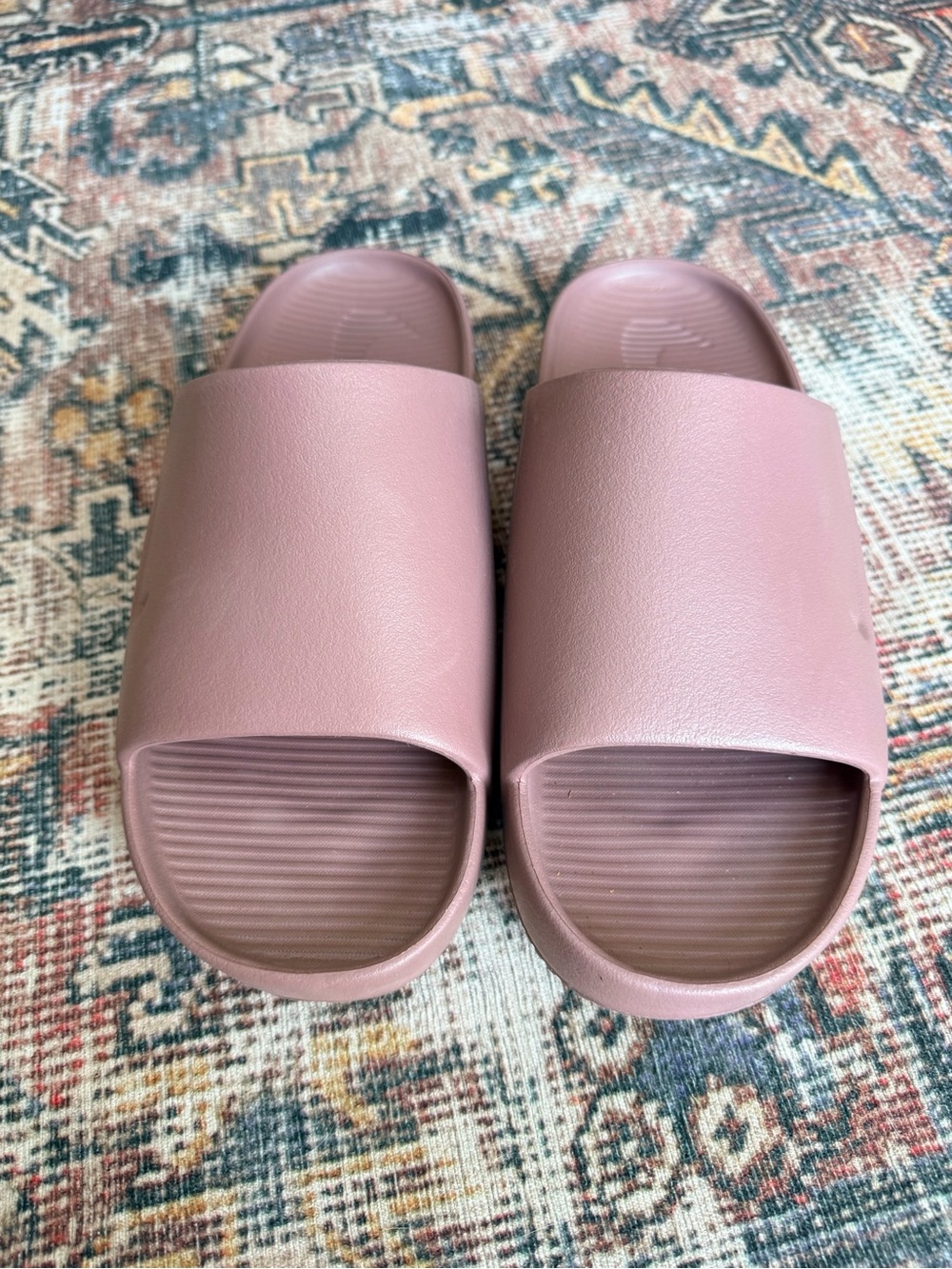 Nike Women's Calm Slides Slip On Smokey Mauve